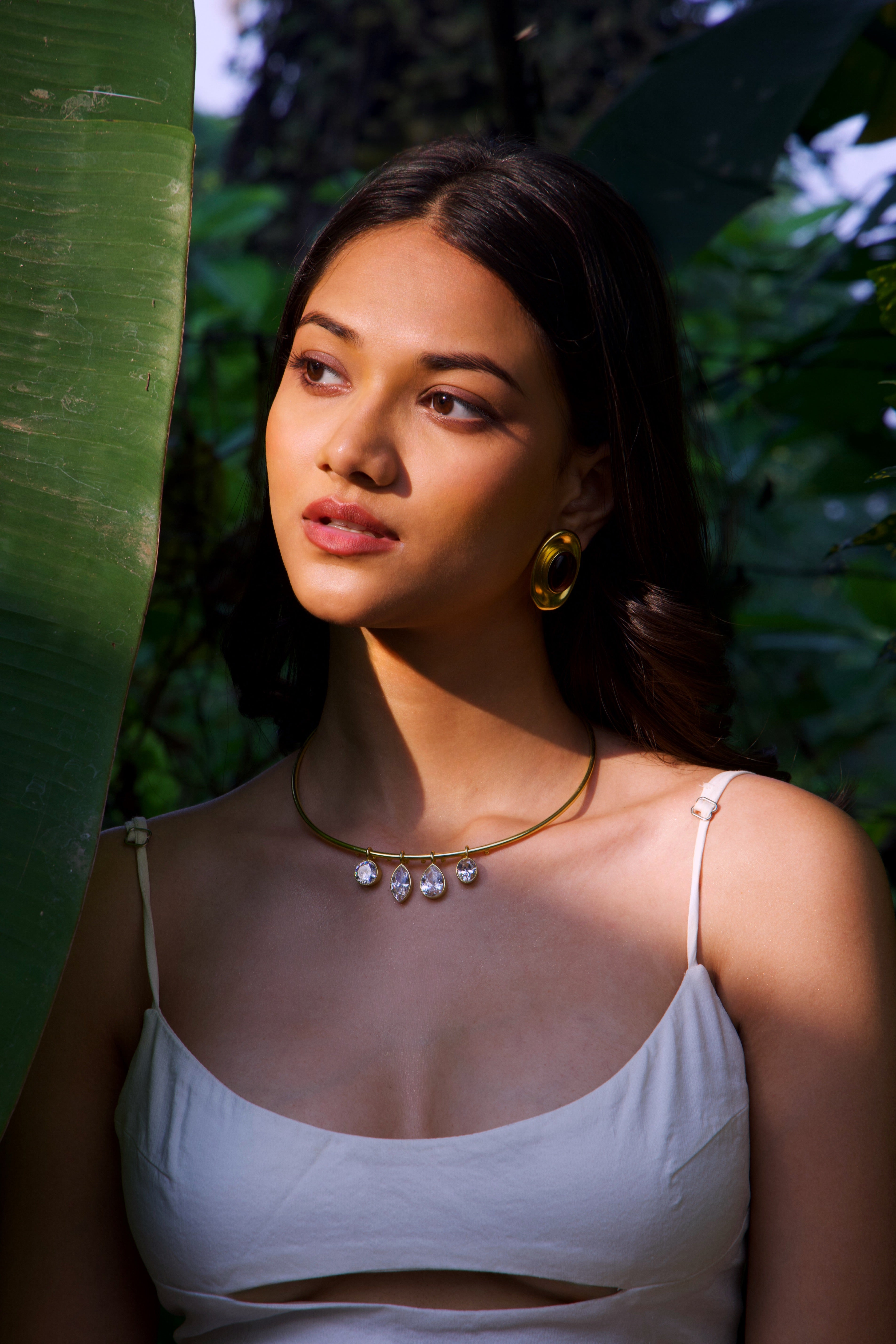 Chloe Shimmer Drop Choker
