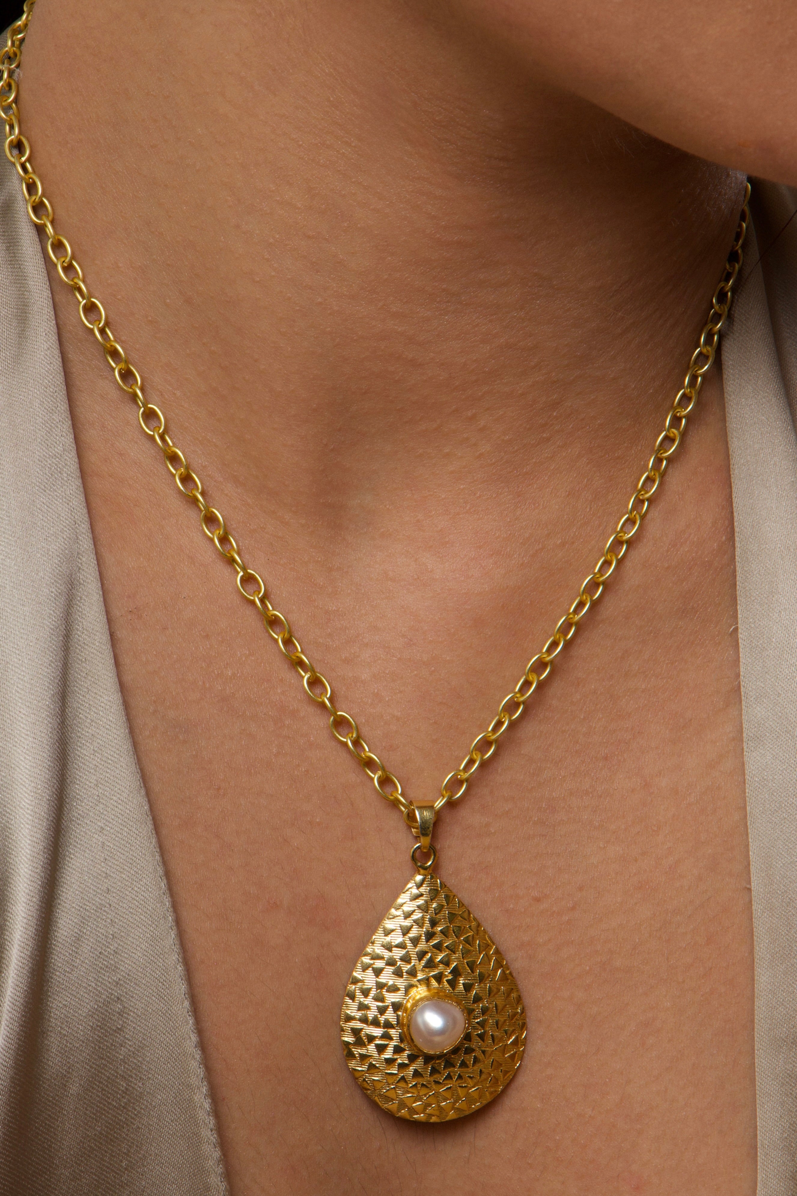 Ivy pendant